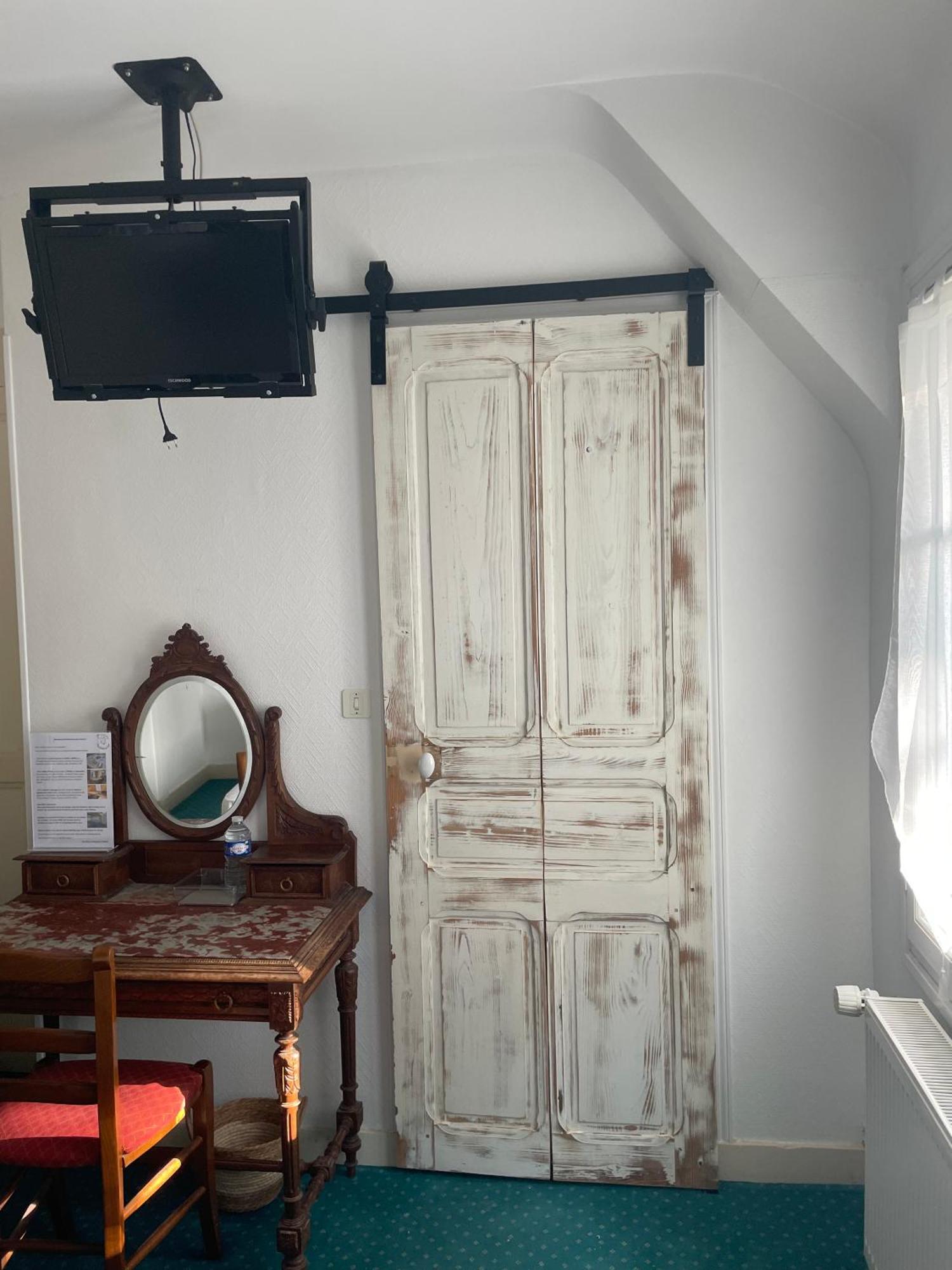 Aux Des Dames Apartment Chisseaux